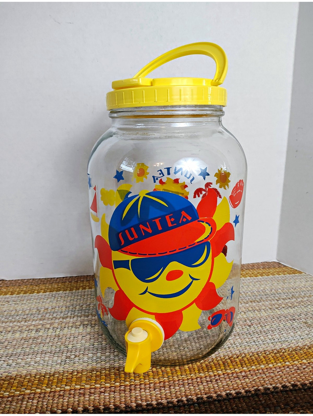 VTG 1970 Suntea 1 Gallon Glass Sun Tea Jar Dispenser w/ Spigot, Yellow w/recipe